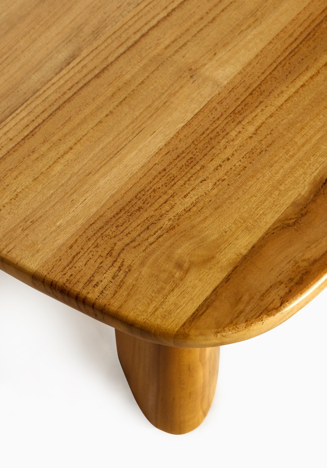 Lilo Teak Table